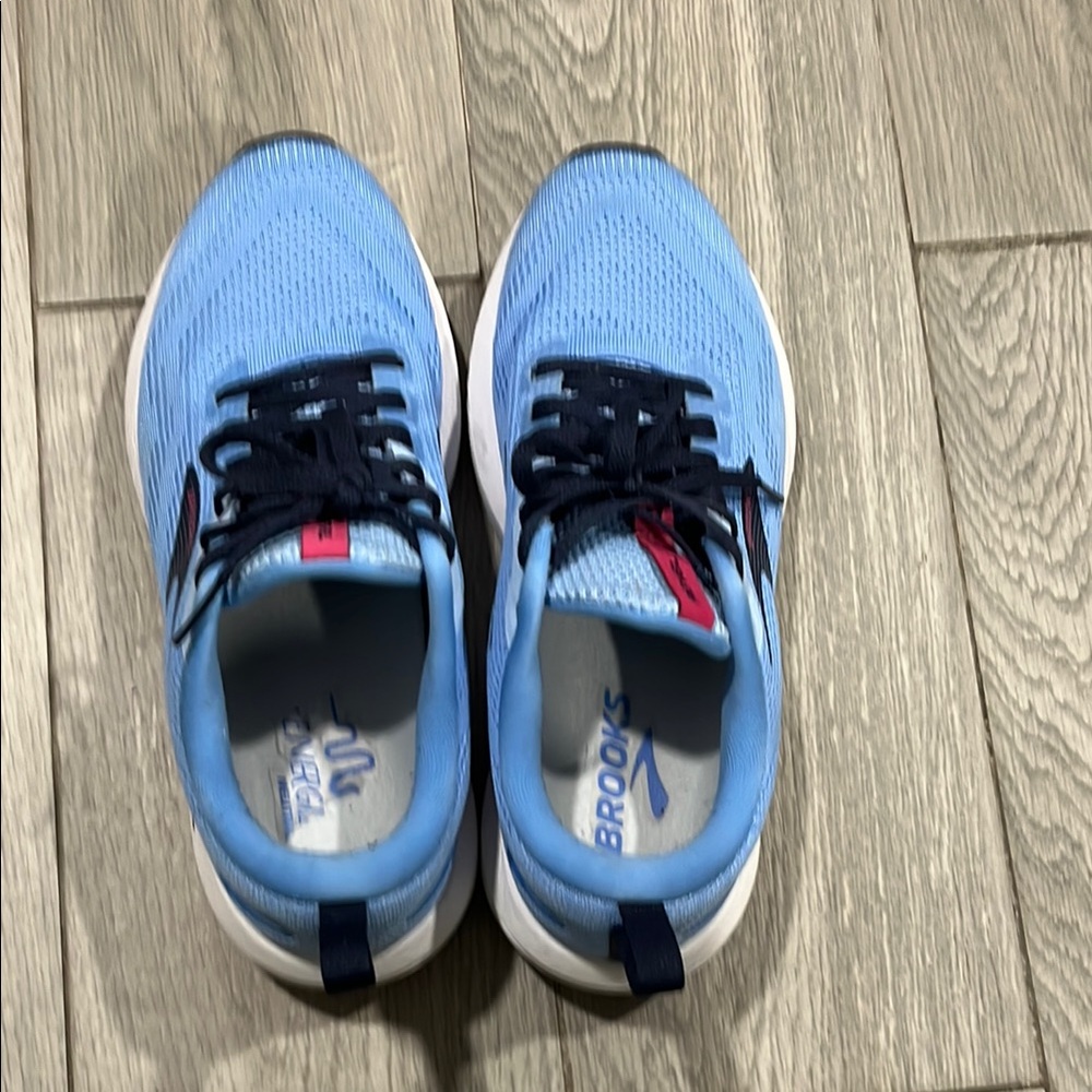Brooks Light Blue Sneakers with Breathable Mesh and Black Accents